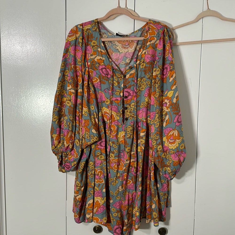Boho Floral V-Neck Romper in Multicolor- size 4x fits like a 3x - NWT